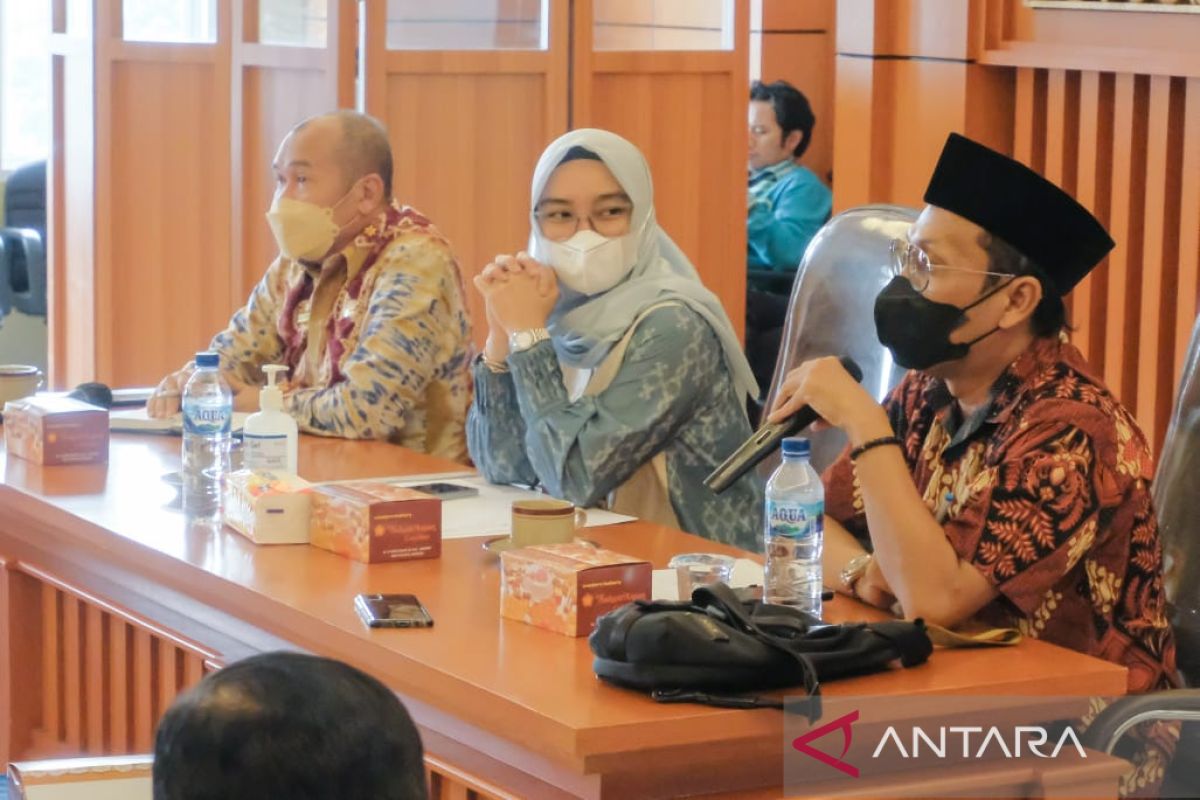 Pengembangan dan pelestarian budaya Banua Kalsel diharapkan melalui Anjungan TMII