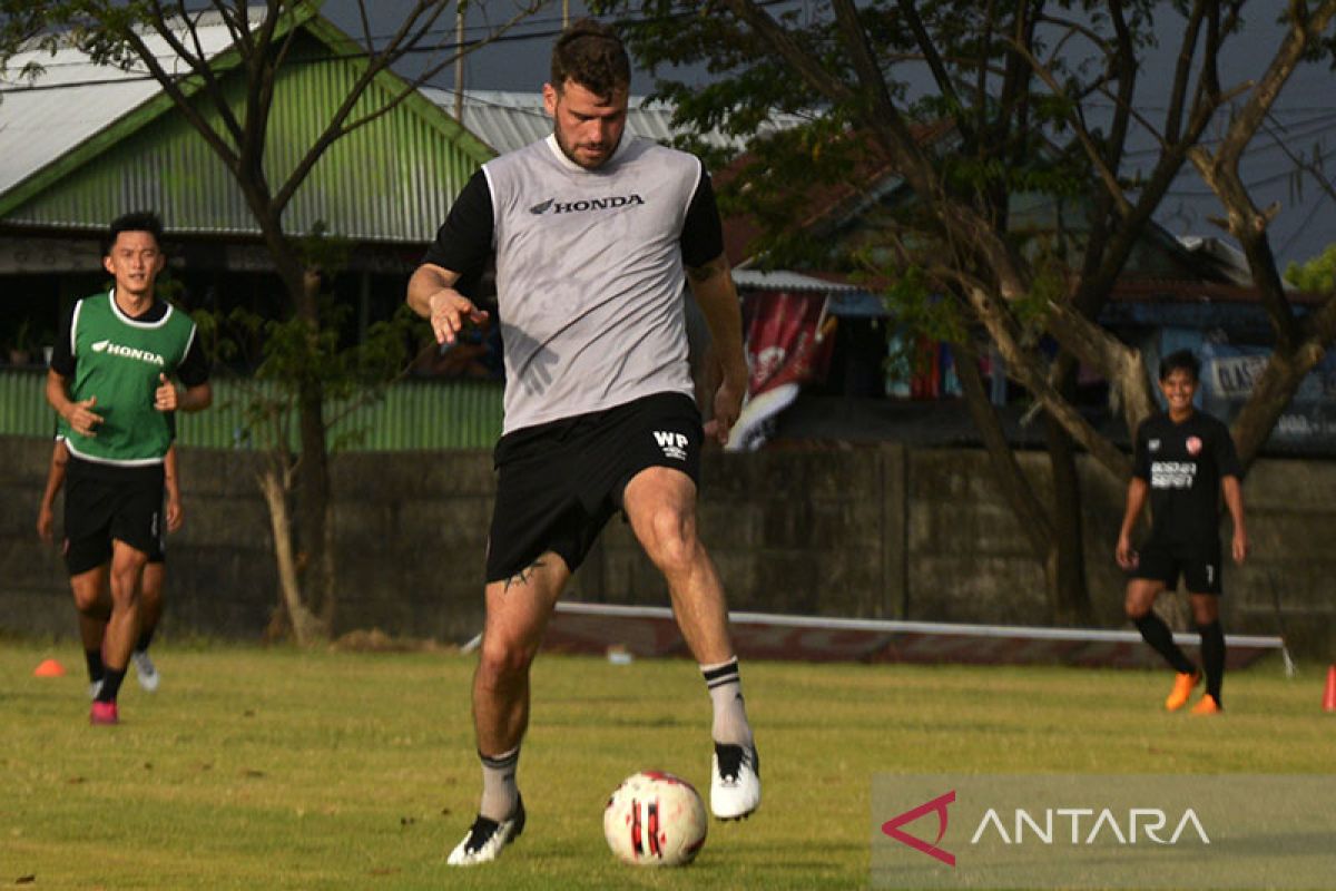 PSM bermain imbang dengan Persela 2-2