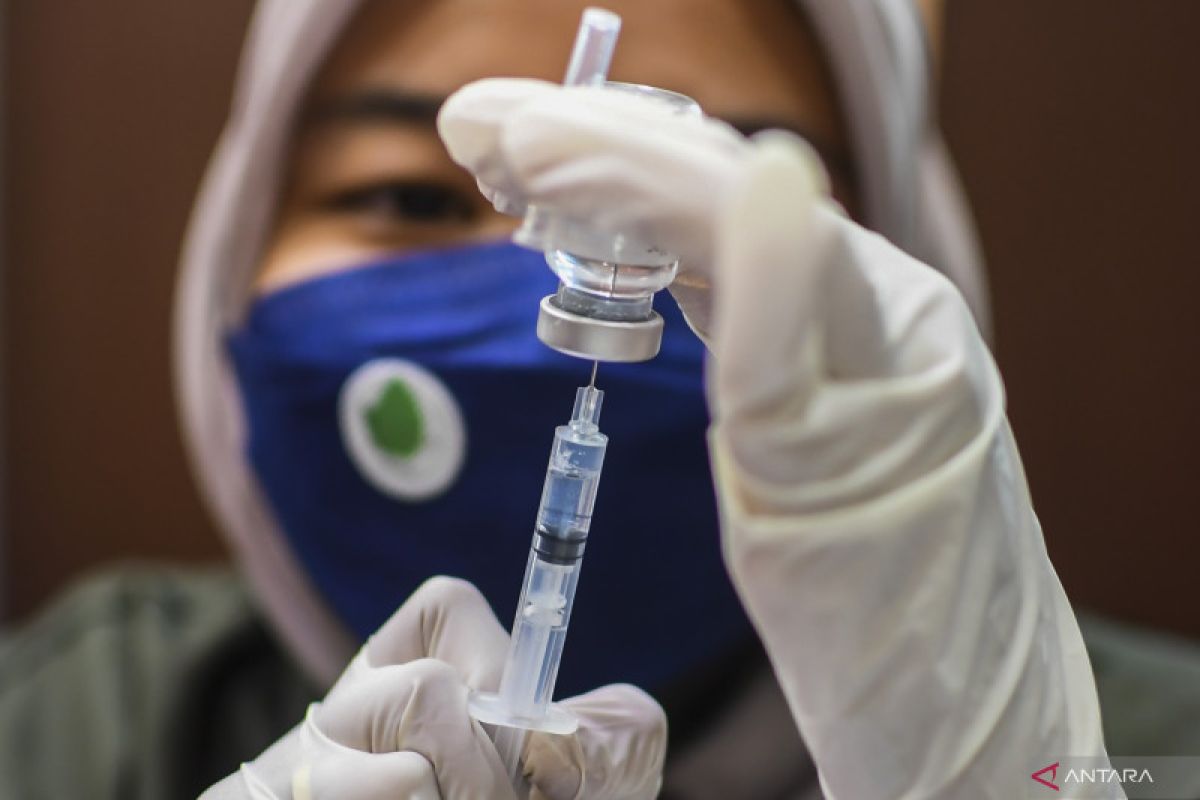 148.98 million Indonesians fully vaccinated against COVID-19