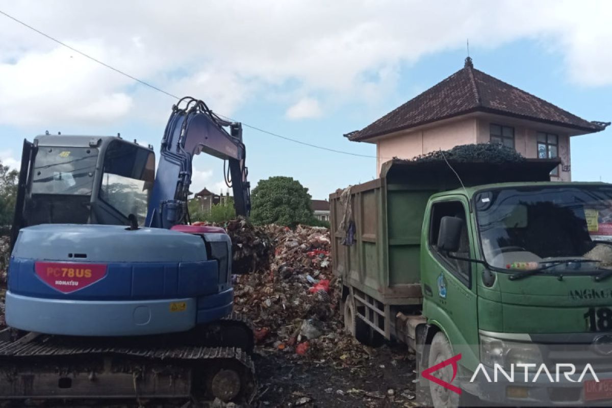 DLHK Denpasar bergerak cepat tangani sampah setelah Nyepi