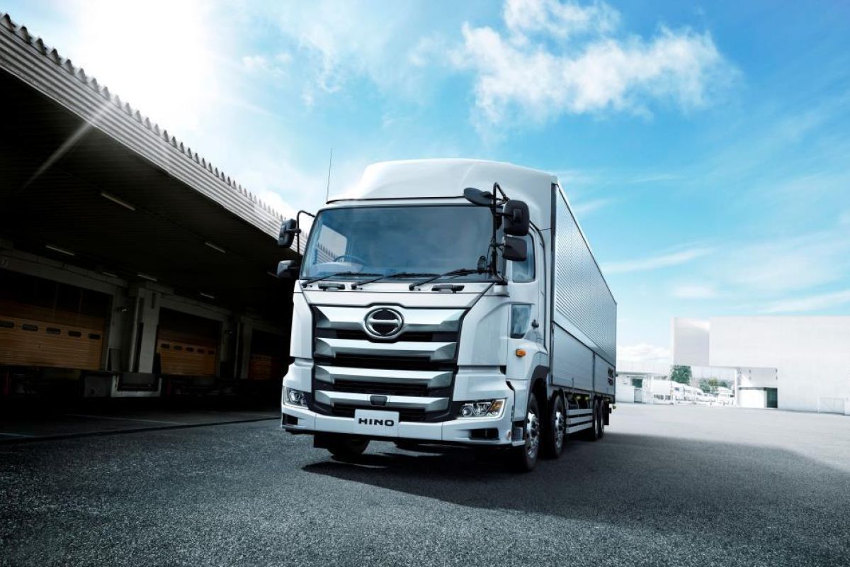 Hino jadi perusahaan truk pertama yang raih Sertifikasi TKDN