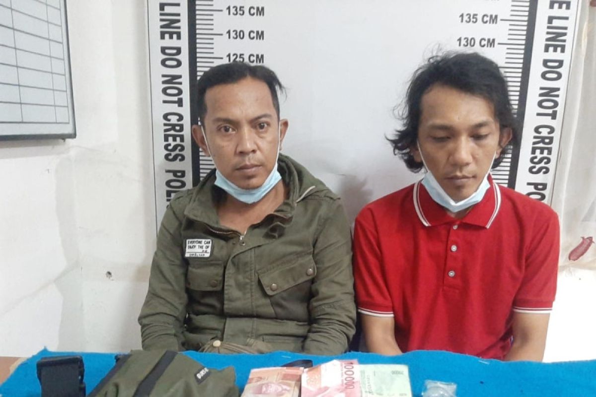 Polisi gerebek rumah tempat transaksi narkoba jenis sabu di Pematang Siantar