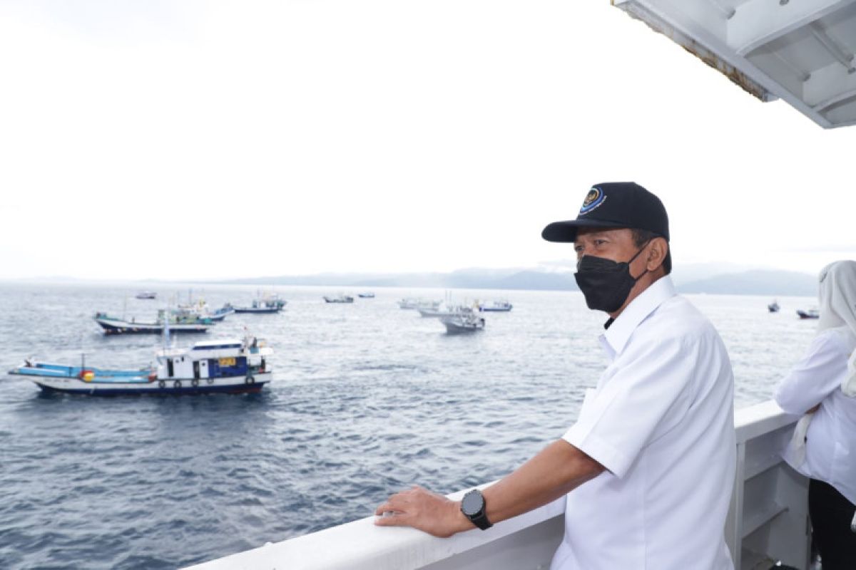 Menteri Trenggono kunjungi Maluku Utara, komitmen KKP utamakan nelayan lokal