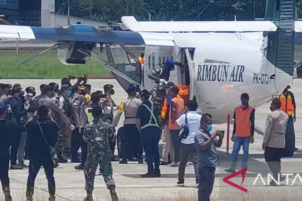 Delapan jenazah korban penembakan KKB Papua dibawa ke RSUD Mimika