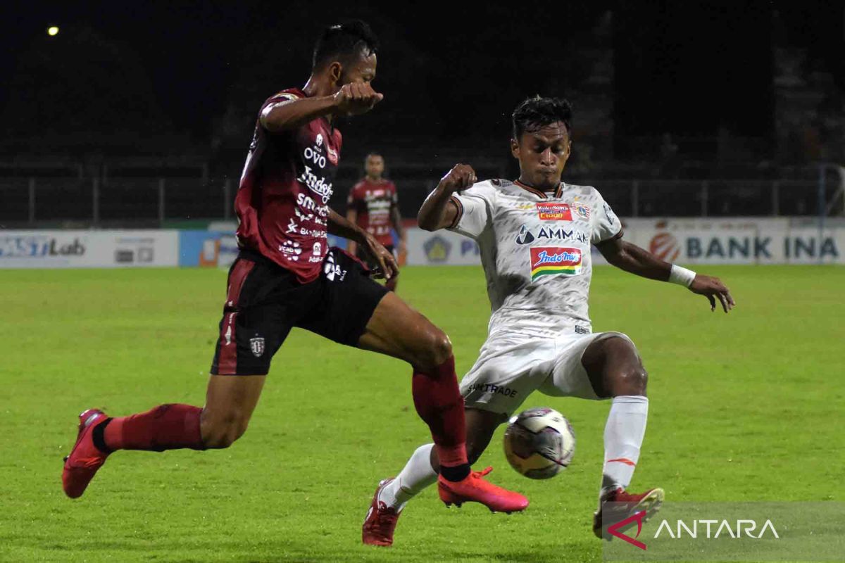 Liga 1 Indonesia: Awali pertandingan malam hari Bali United lawan persija