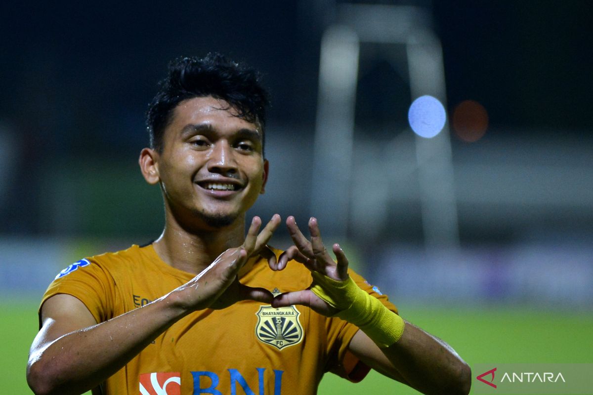 Bhayangkara gunduli Persela empat gol tanpa balas