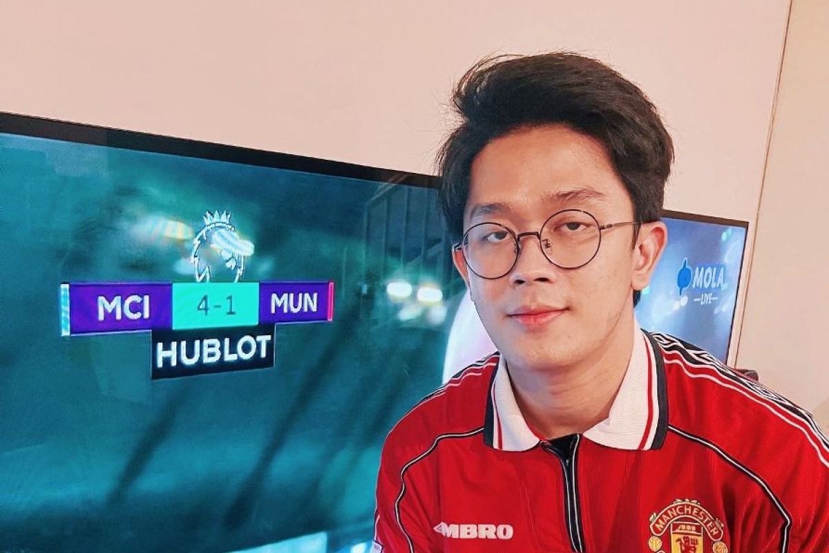 MU kalah telak, Youtuber Efkahfajar akan jual jersey kesayangan