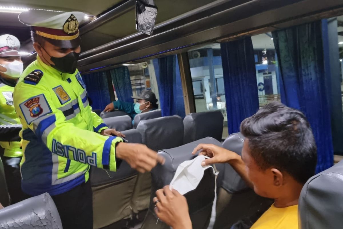 Operasi Keselamatan Semeru,  Polres Situbondo sasar sopir dan penumpang bus