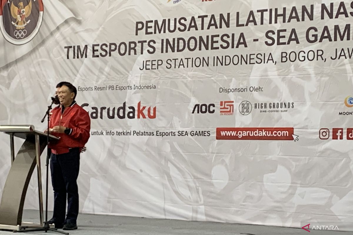 Minister asks e-sports players to shine at 31st SEA Games