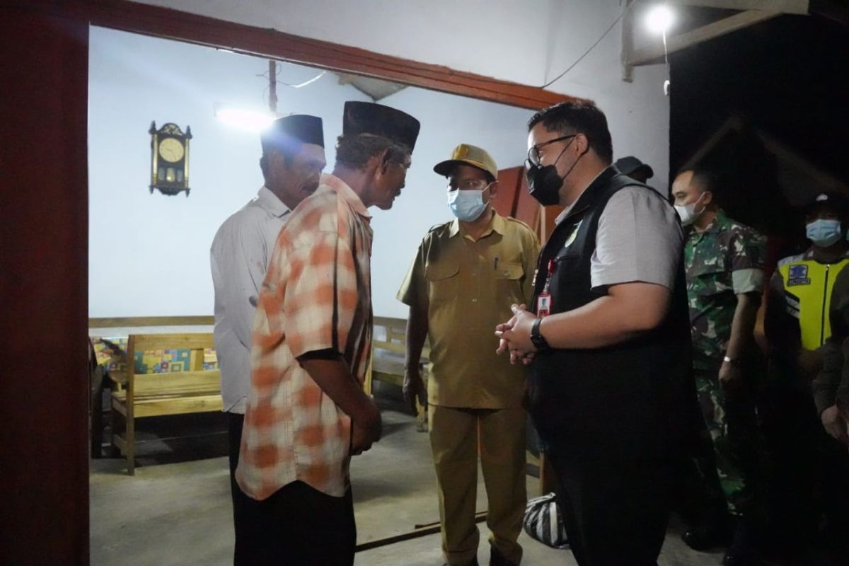 Bupati Kediri jamin biaya pengobatan seluruh korban pembacokan