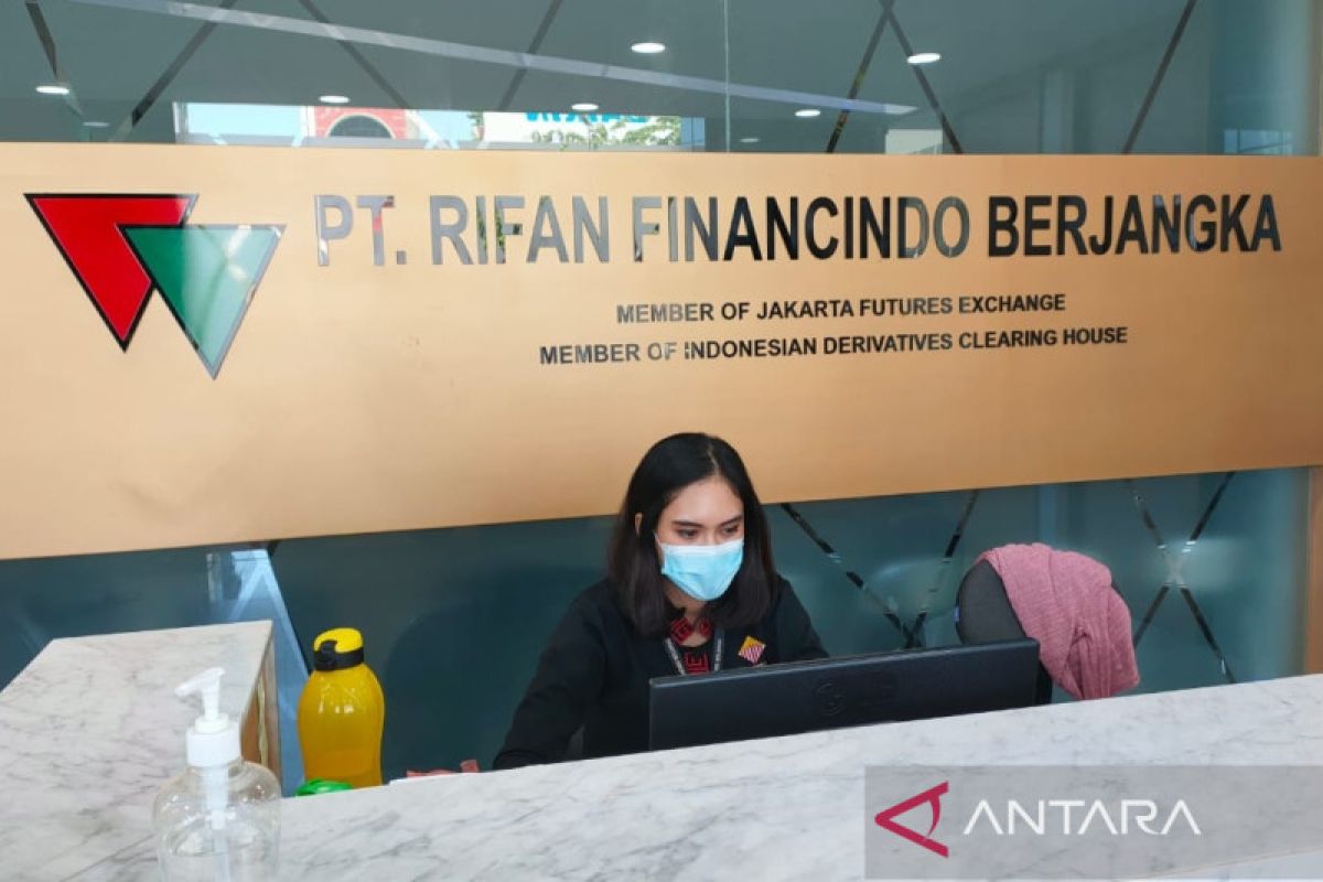 Bappebti bekukan aktifitas PT Rifan Financindo Berjangka, ini reaksi cabang di Pekanbaru