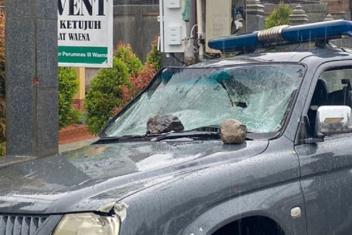 Anggota Polri terluka dalam demo di Waena Papua