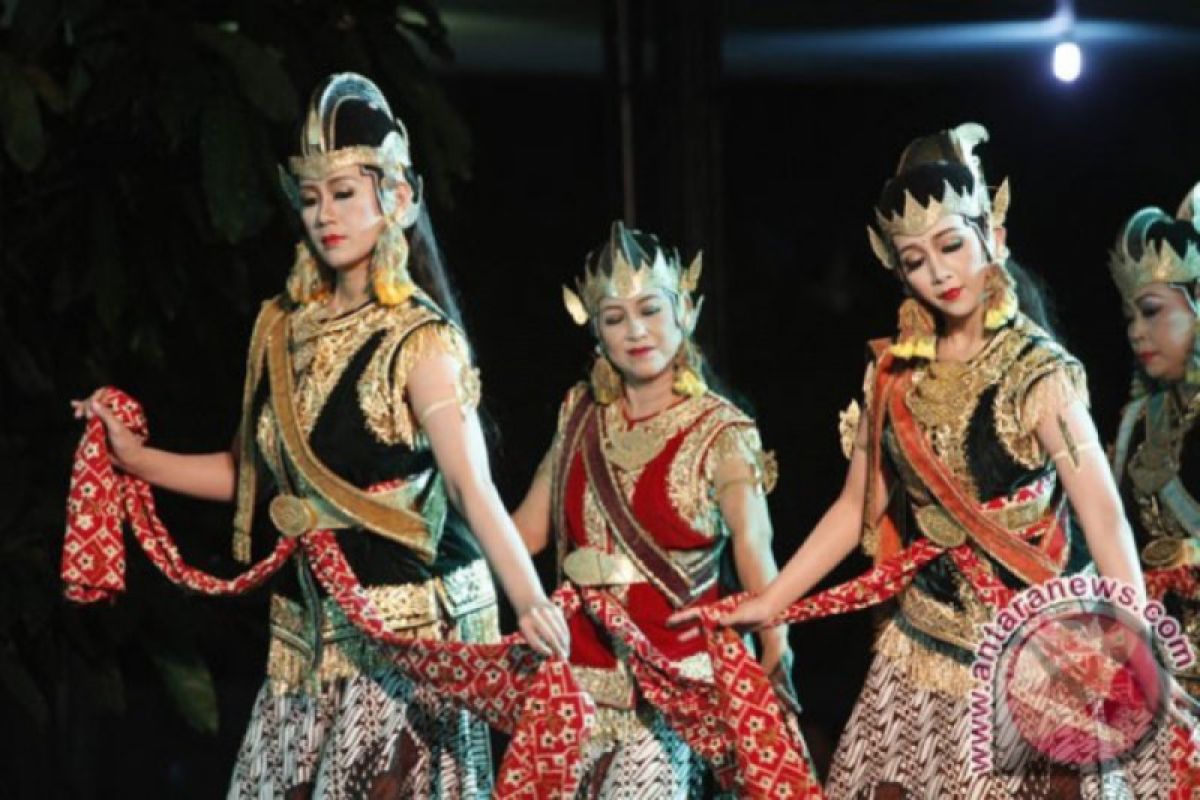Putri Raja Keraton Yogyakarta mengajak perempuan Indonesia berani bersuara
