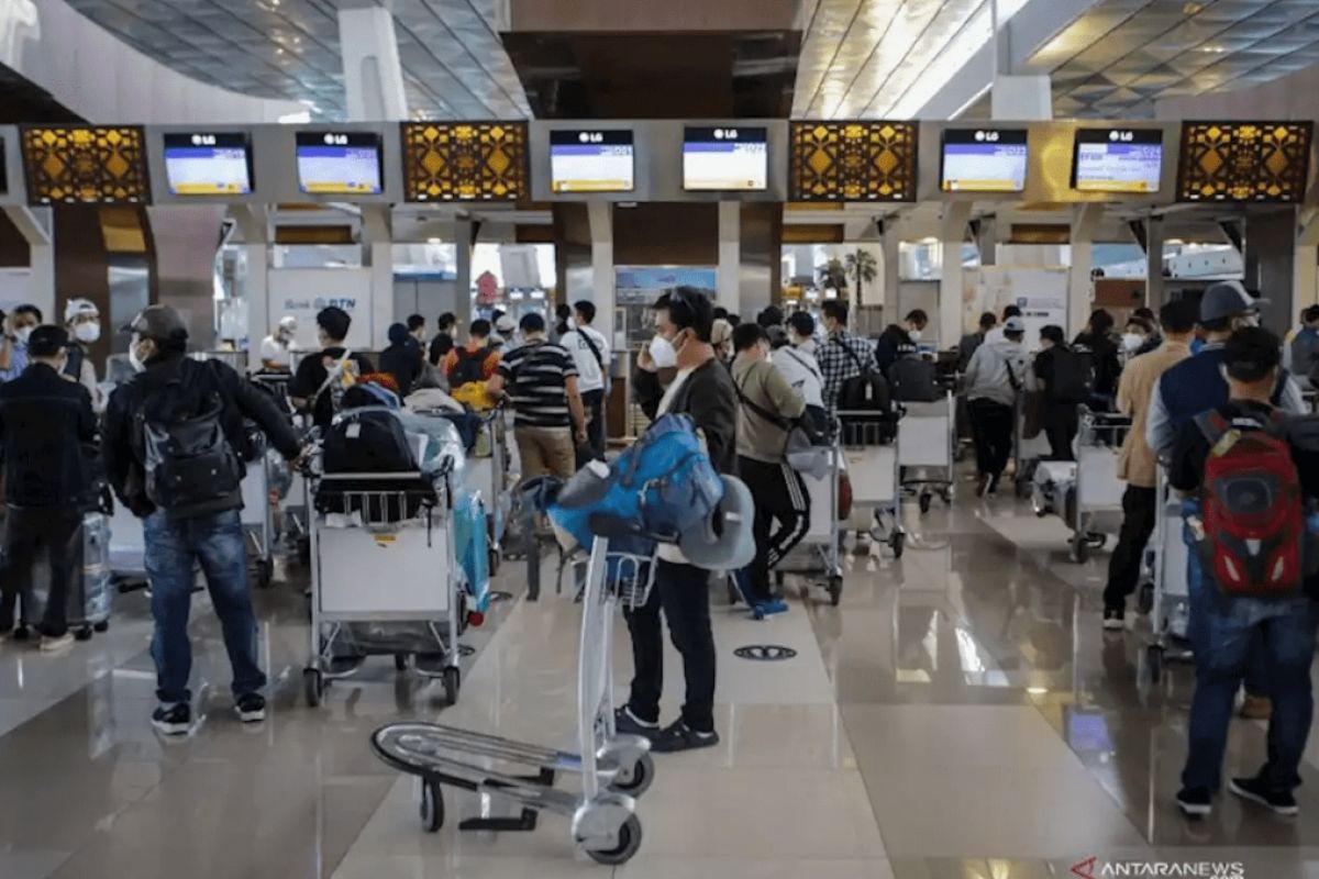 RI kembali buka penerbangan internasional di empat bandara