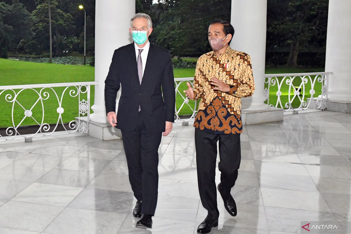 Presiden Jokowi bertemu dengan mantan PM Inggris Tony Blair