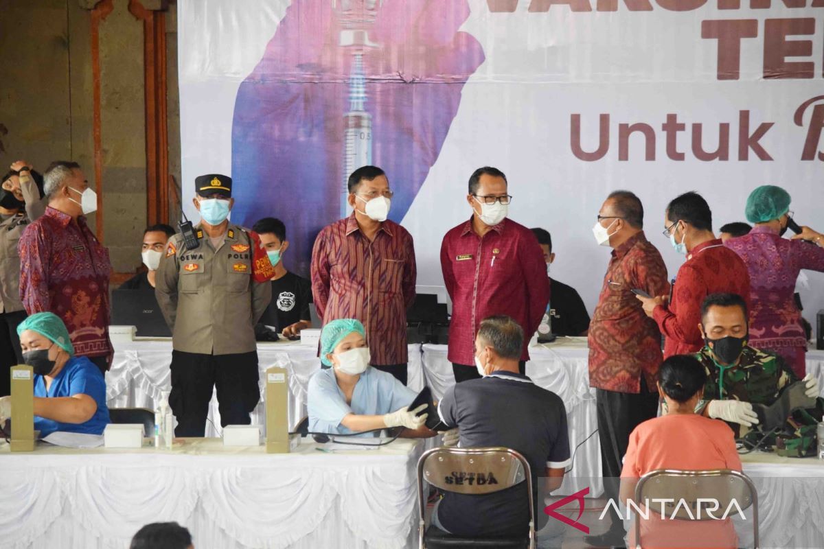 Wakil Bupati Buleleng dorong masyarakat jalani vaksinasi penguat