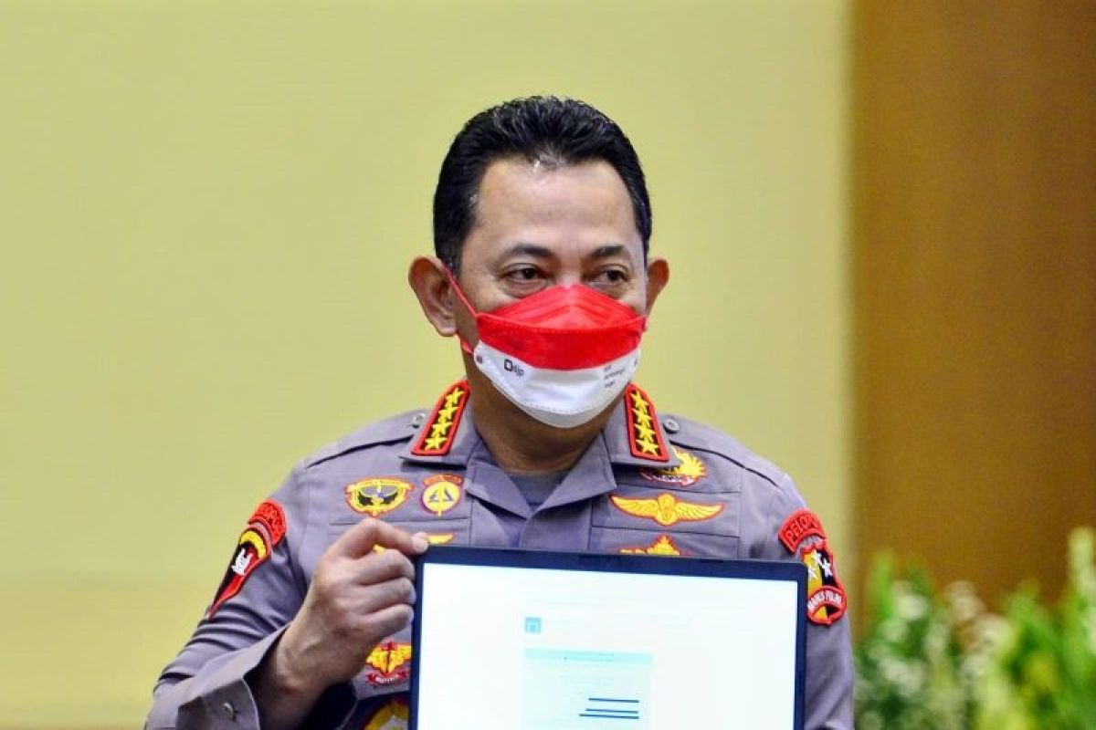 Kapolri Jenderal Pol.Listyo Sigit Prabowo apresiasi kemudahan bayar pajak secara daring