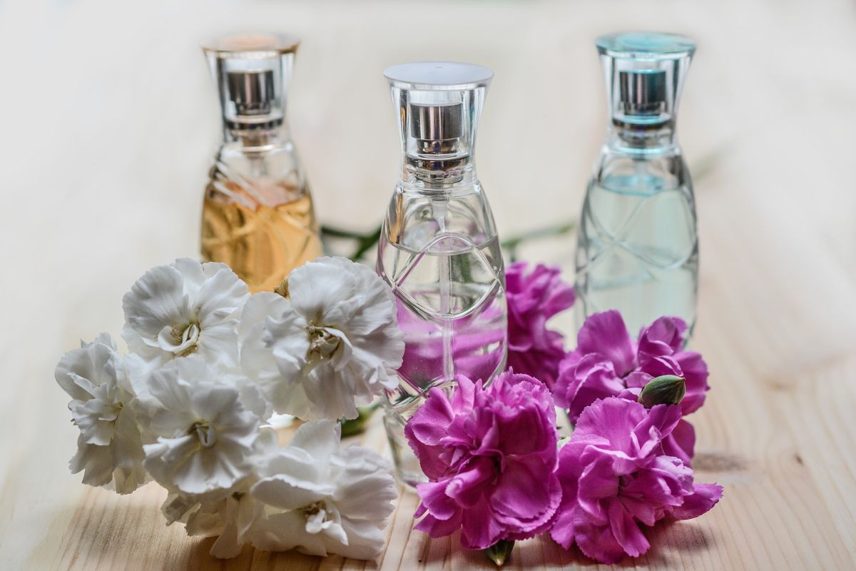 Rahasia aroma parfum tetap bertahan seharian