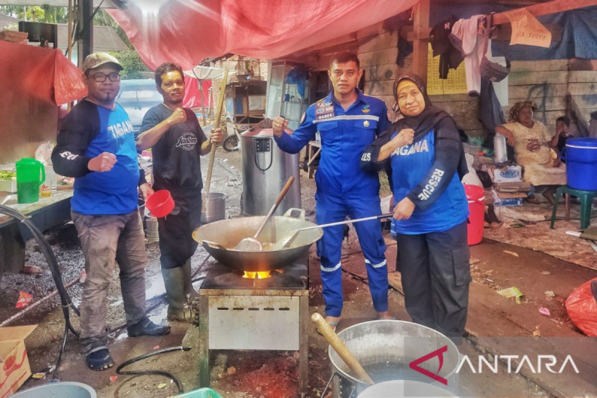 Tagana Kota Solok sediakan 2 ribu nasi bungkus per hari untuk korban gempa