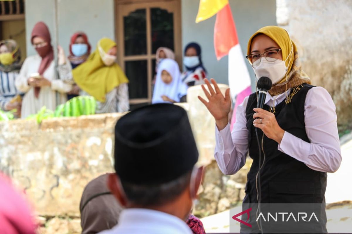 Bupati Purwakarta akui tak mudah beri edukasi warga tentang pentingnya KB