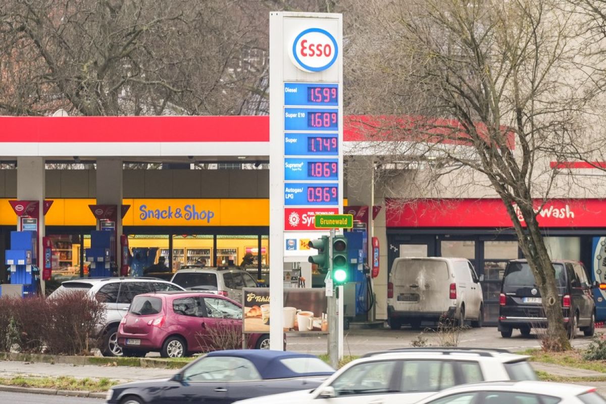Harga bensin di Jerman capai rekor tertinggi baru