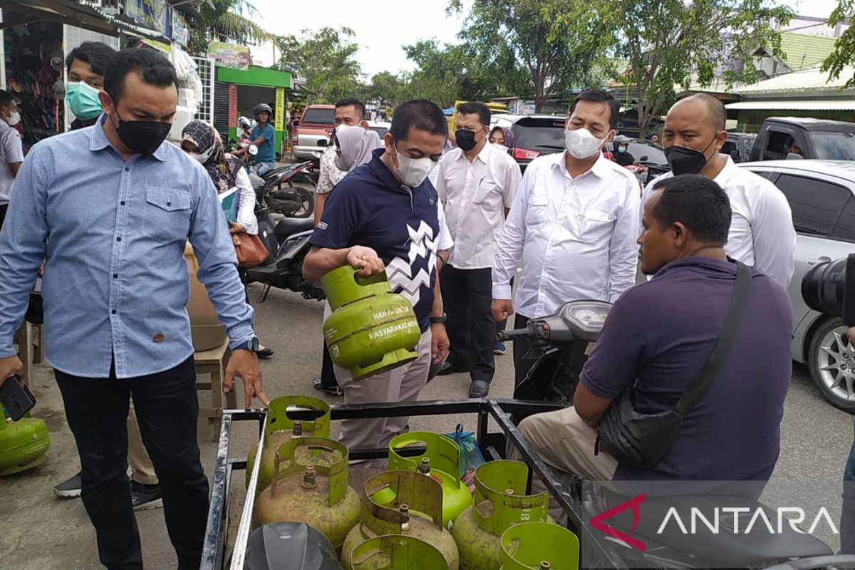 Sidak distribusi gas melon, tim terpadu Aceh temukan penjualan gas di atas harga normal