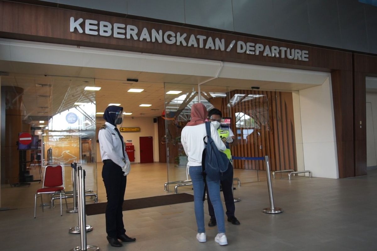 Bandara Lombok tidak mewajibkan tes PCR dan antigen pelaku perjalanan
