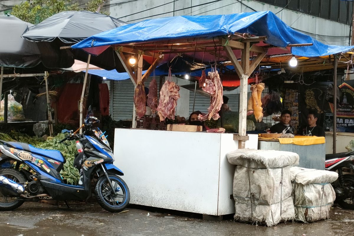DPRD minta Pemkot Bogor tekan kenaikan harga daging