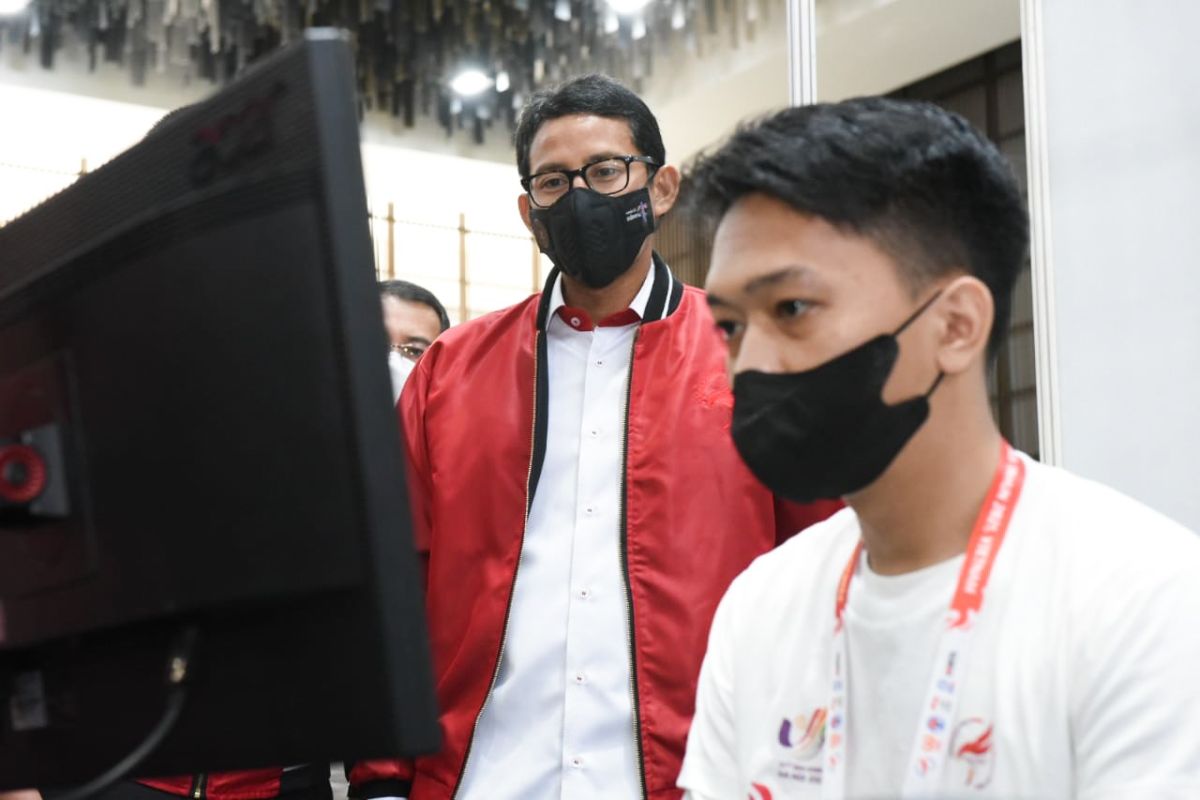 Sandiaga Uno pacu semangat atlet esports Indonesia