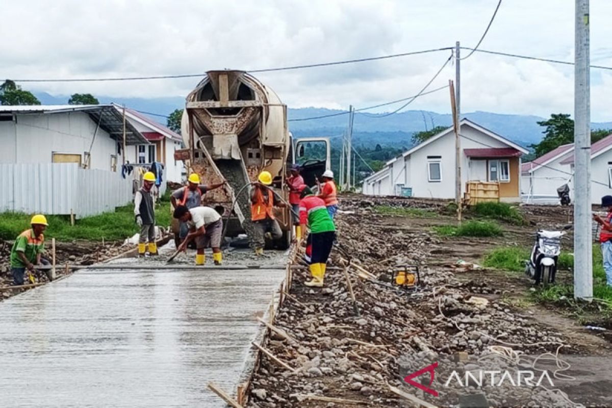 Infrastruktur penunjang di relokasi bencana Gunung Semeru mulai dibangun