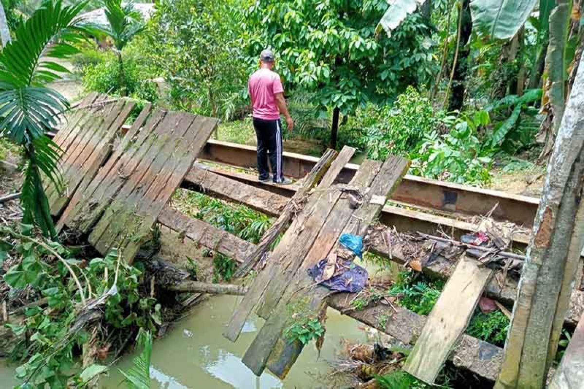 Sejumlah jembatan di pedalaman Aceh Timur rusak