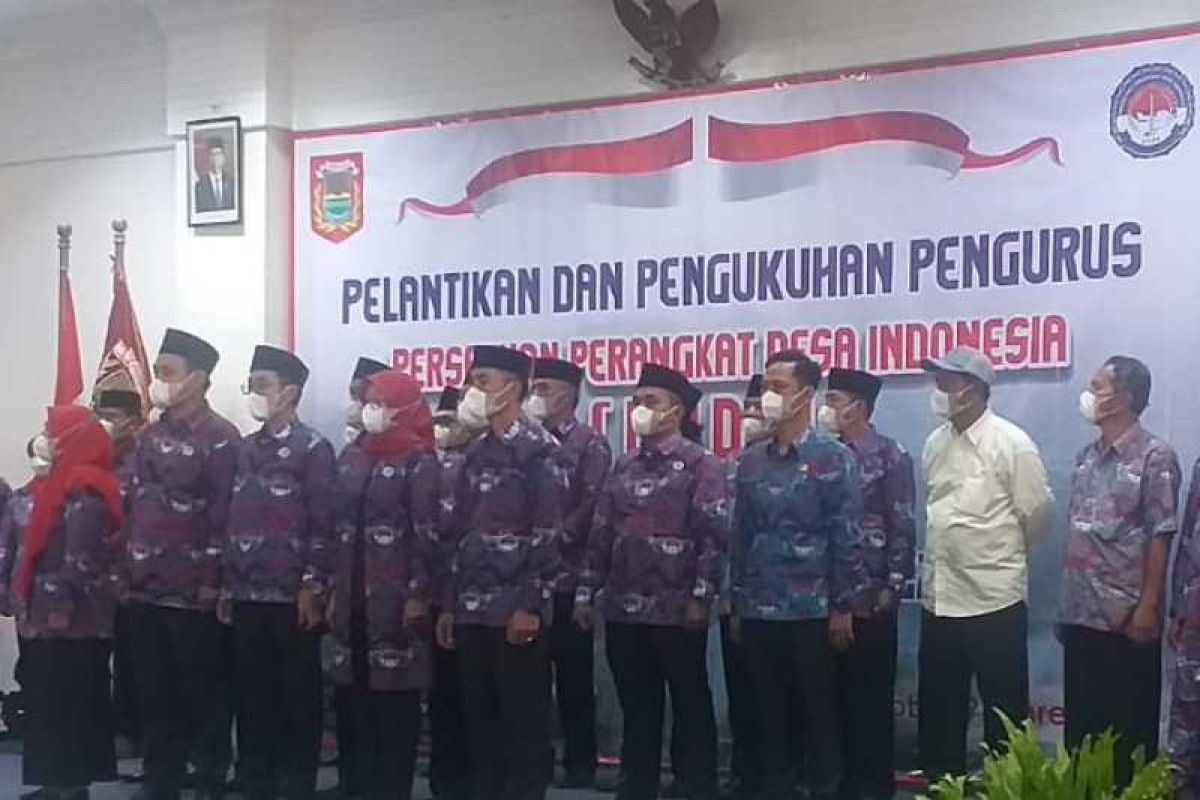 Bupati Wonosobo minta perangkat desa optimalkan layanan publik