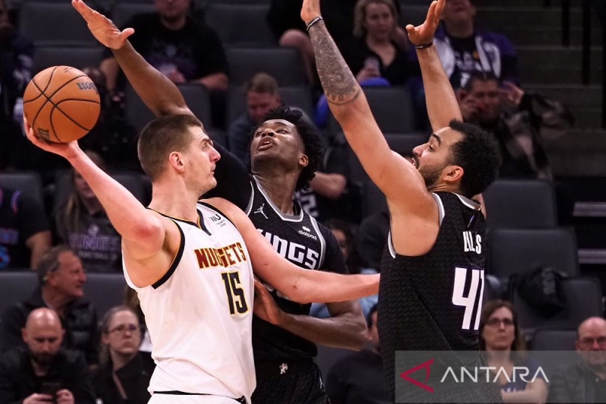 Nikola Jokic antar Nuggets bekuk Kings demi menangi empat gim secara beruntun