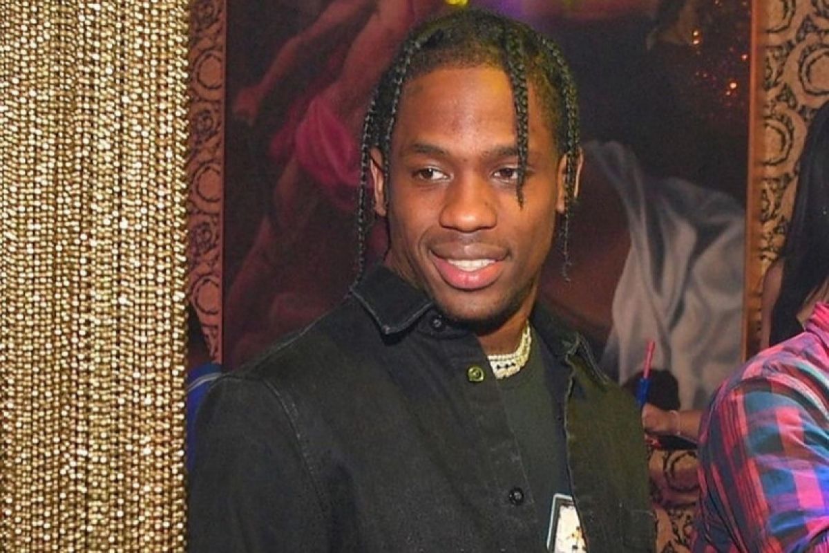 Usai renungkan tragedi Astroworld, Travis Scott sumbangkan Rp71 miliar