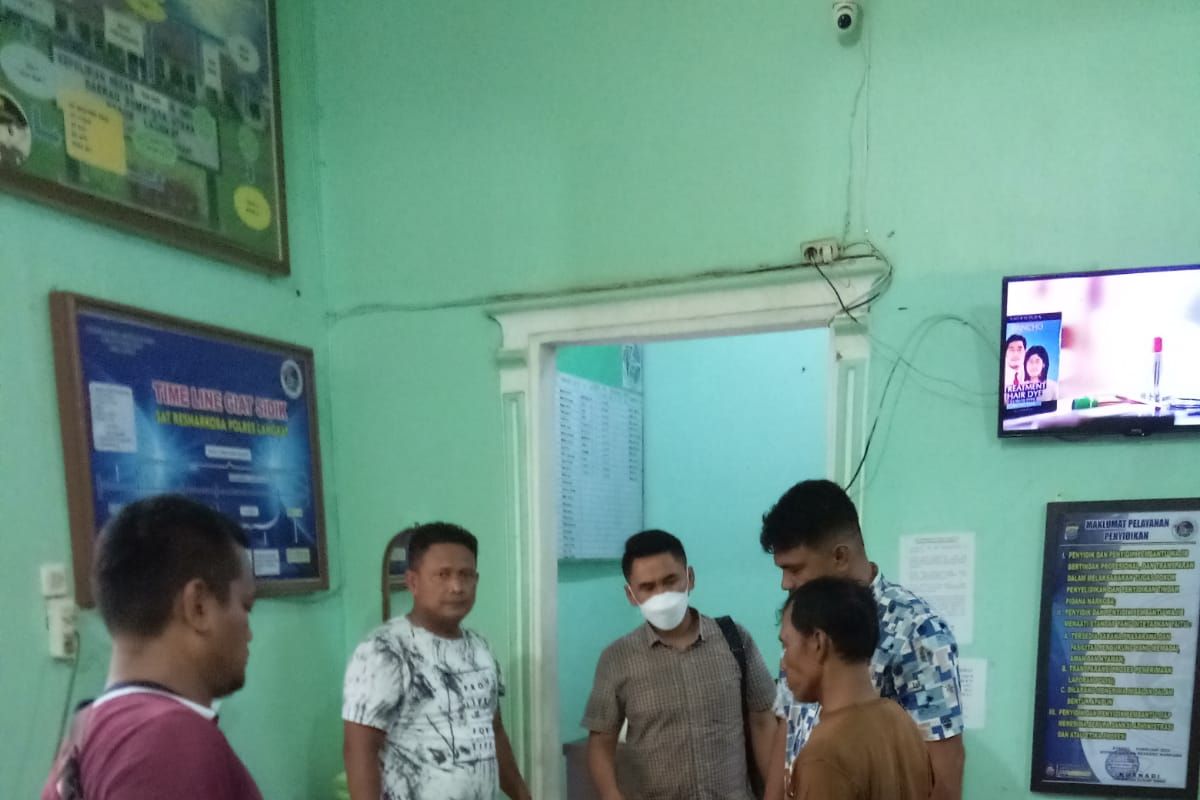 Polsek Stabat tangkap Wahyu Dewanto Waraow alias Ateng miliki sabu-sabu