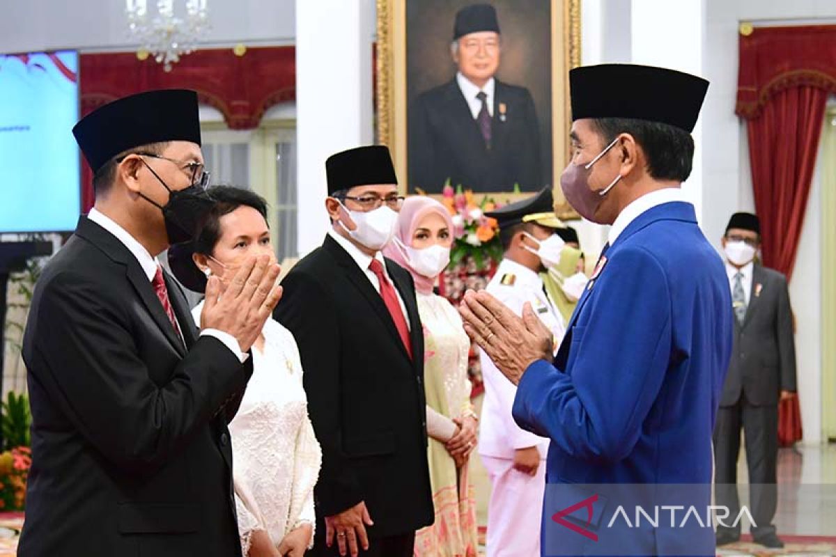 Presiden Jokowi lantik Kepala dan Wakil Kepala Otorita IKN