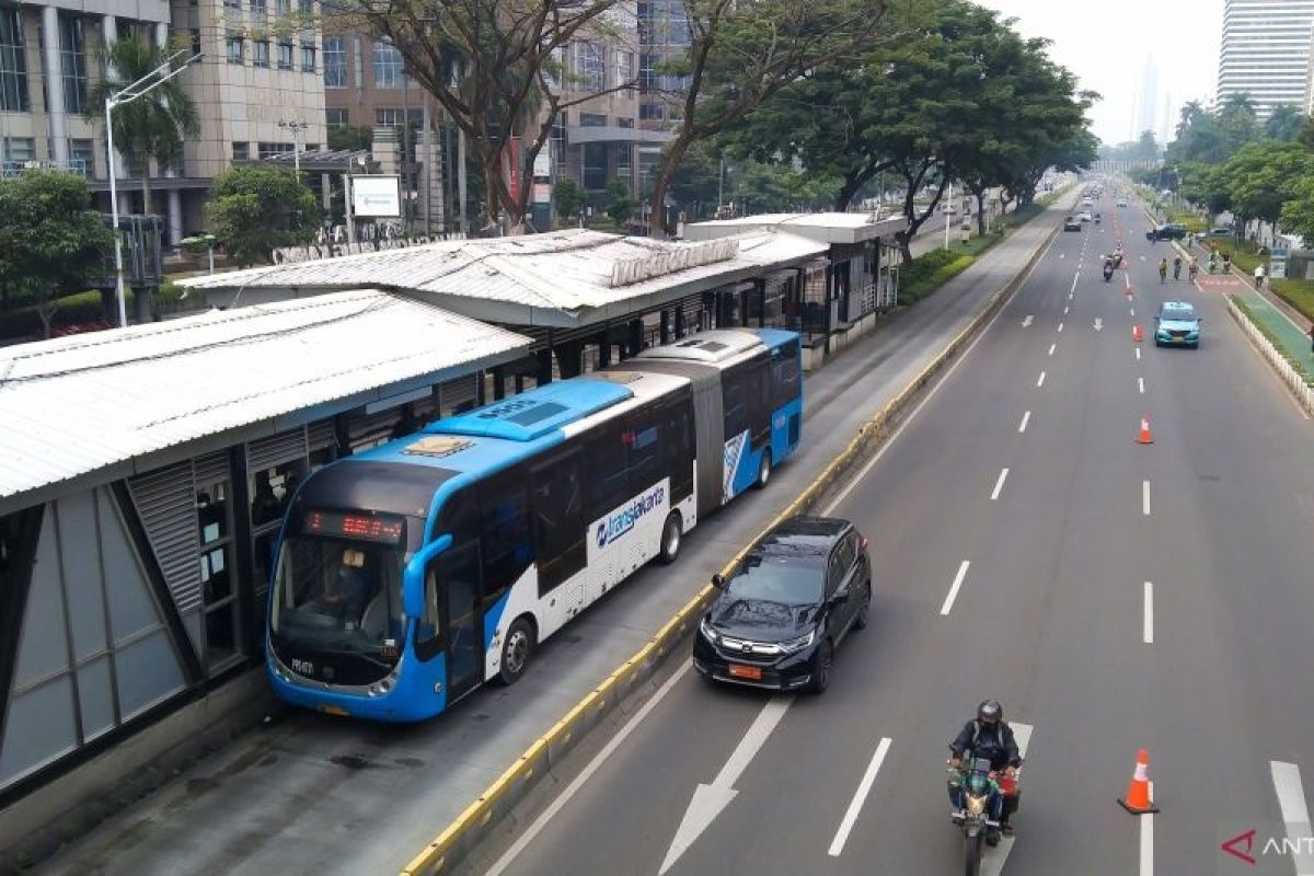 Dishub DKI terapkan 100 persen kapasitas angkutan umum pada PPKM level dua