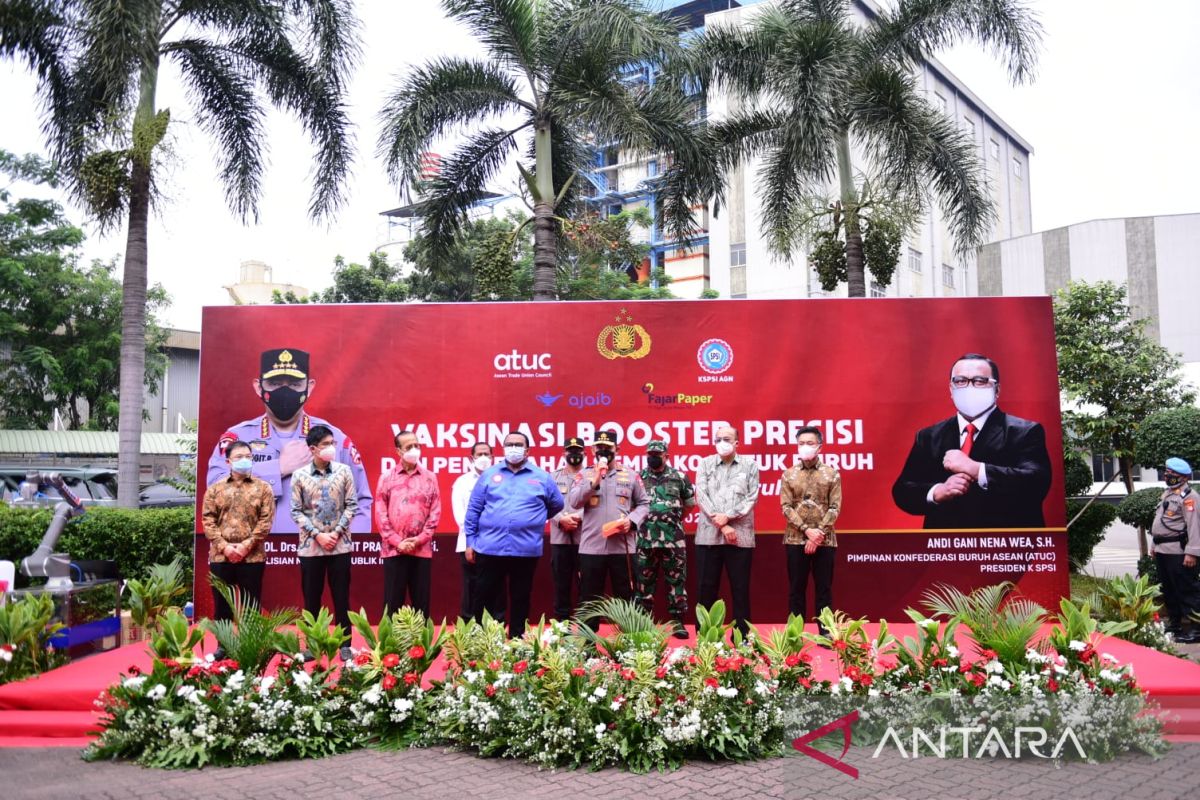 Ajaib bersama Polri gelar vaksinasi presisi bagi pekerja di Bekasi