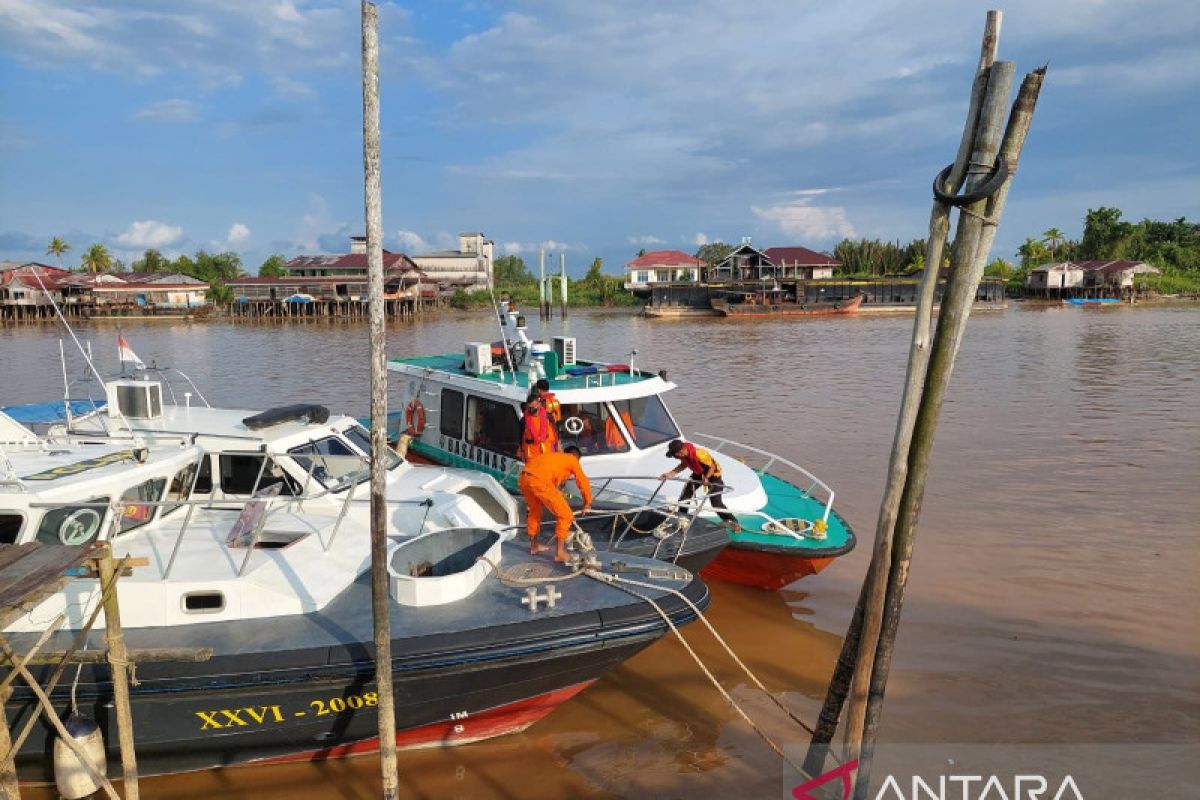 Basarnas Jambi cari kapal yang hilang kontak akibat badai di perairan Berhala