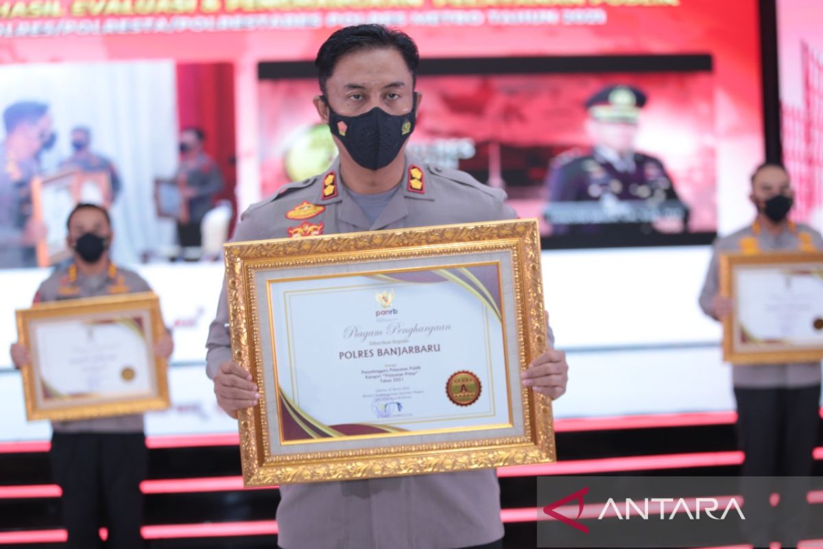 Banjarbaru Police's excellent service awarded by PAN-RB Ministry
