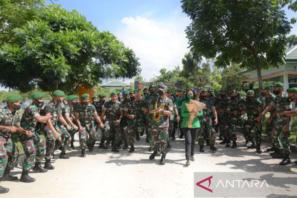 Pangdam Pattimura minta prajurit tingkatkan kemampuan tempur