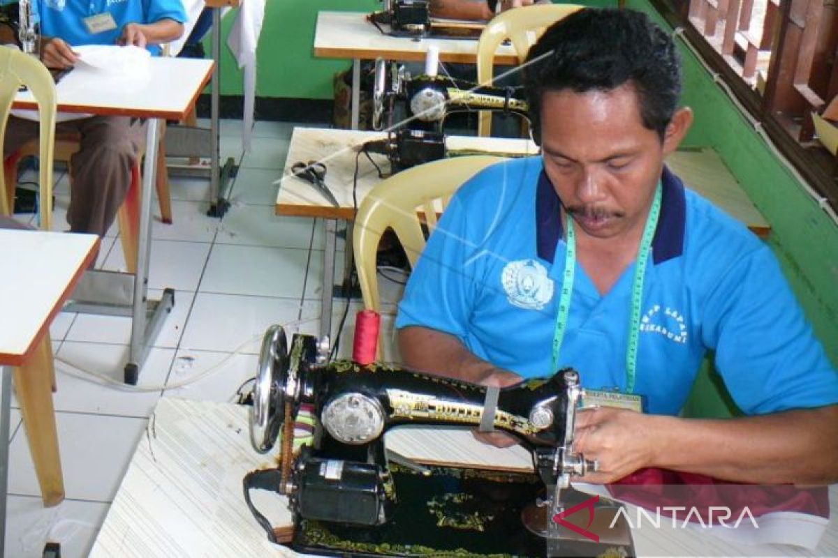 Pemilik Nagan Taylor akui diperiksa polisi terkait seragam pelantikan keuchik