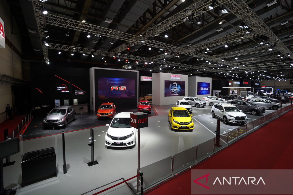 Honda pamerkan 16 mobil di Jakarta Auto Week 2022