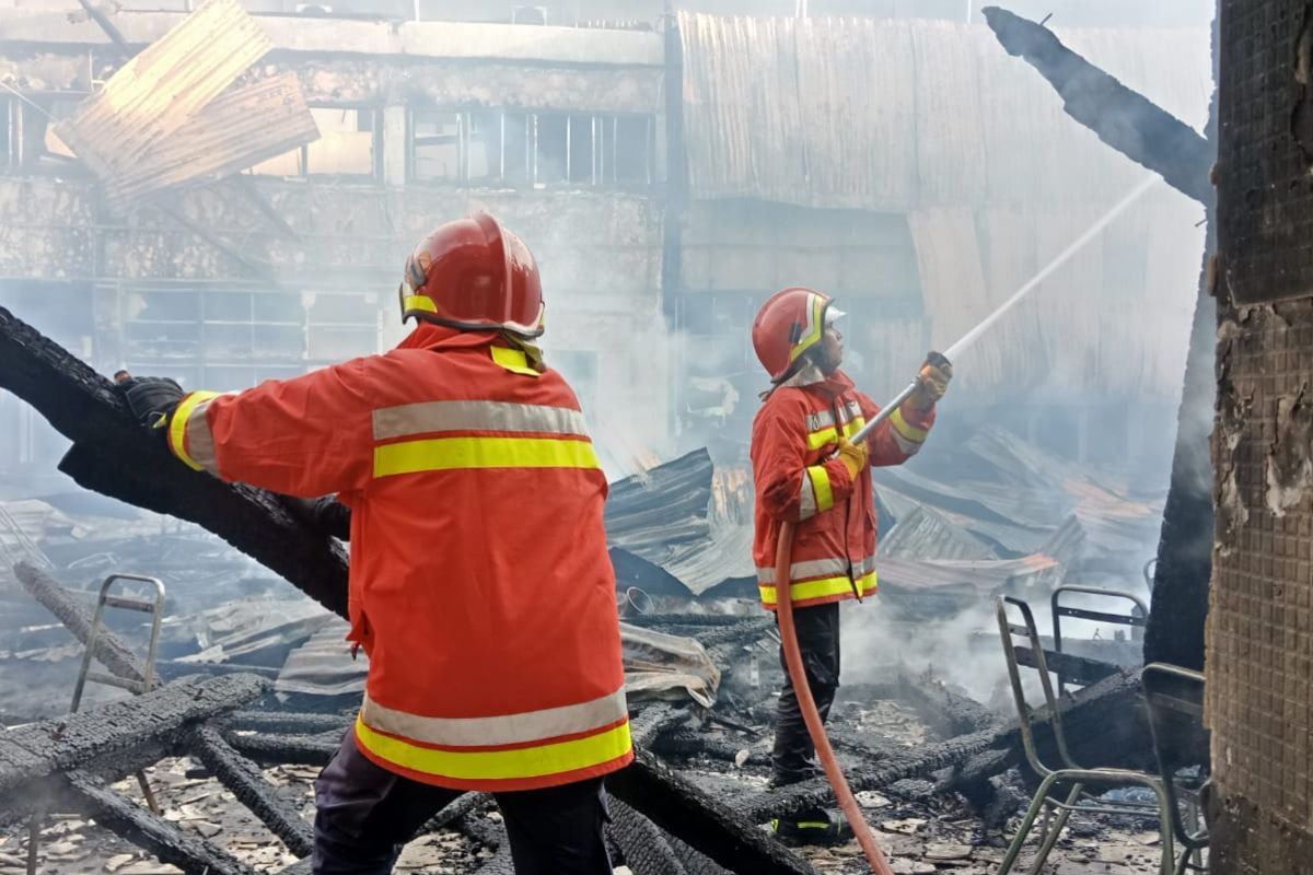 Aula kantor Balai Latihan Kerja Banda Aceh hangus terbakar