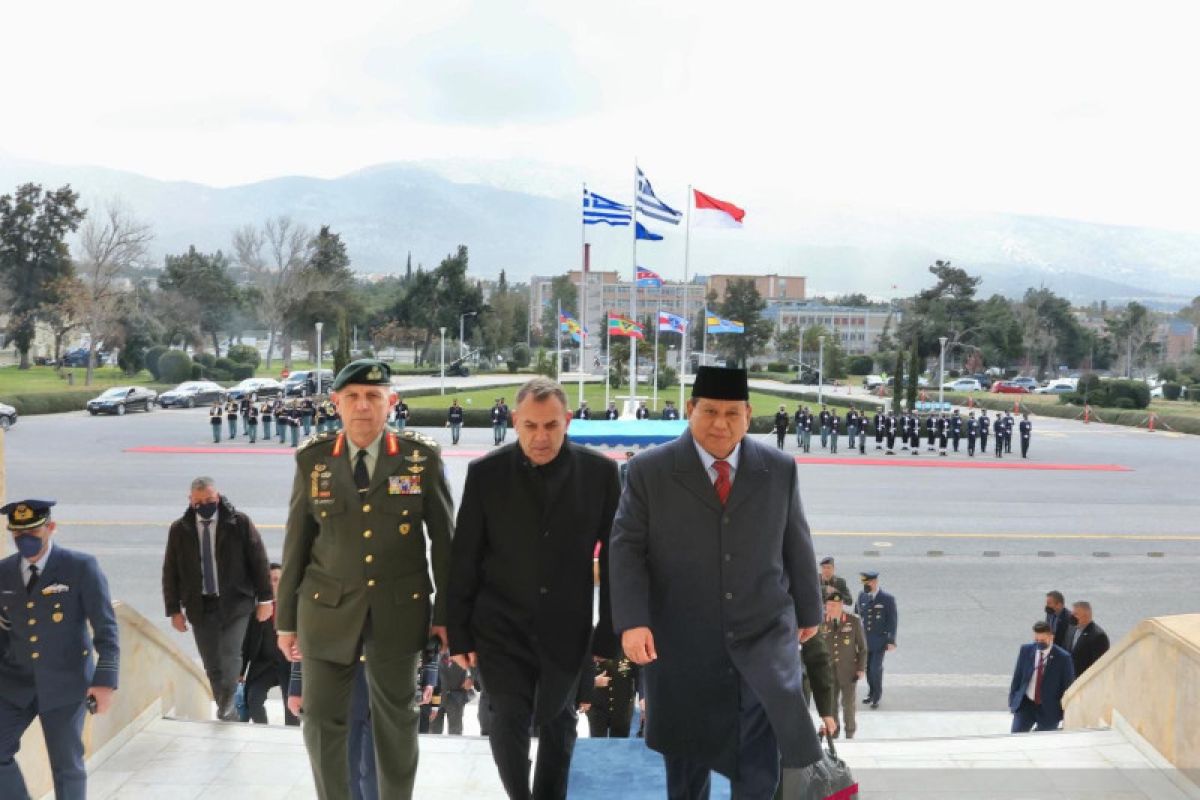 Menhan Prabowo dengan Menhan Yunani bahas kerja sama pertahanan
