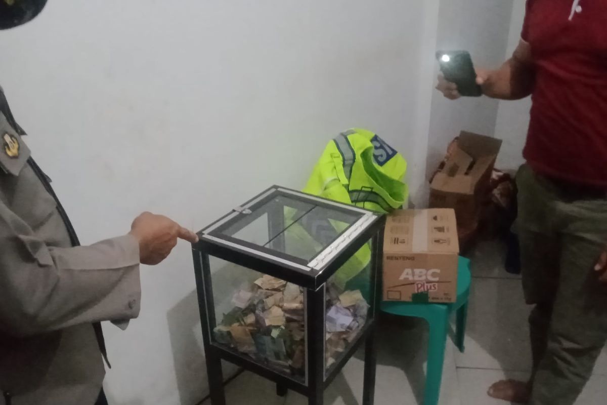 Polisi tangkap remaja curi kotak amal masjid
