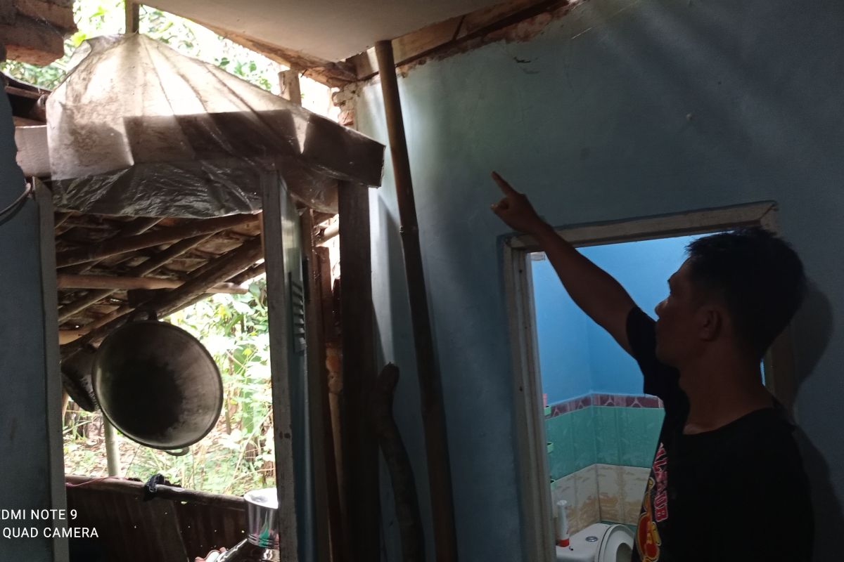Warga korban bencana tanah bergerak di Kabupaten Lebak butuh bantuan pangan