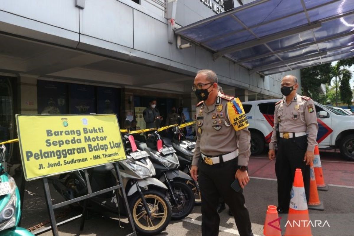 Polsi tangkap 10 orang penggerak balap liar di Jalan Sudirman