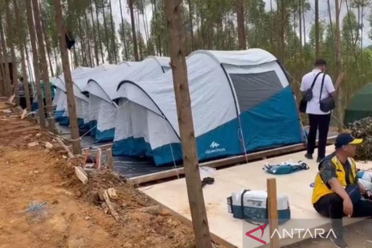 Presiden Jokowi bawa Kepala dan Wakil Otorita IKN berkemah di titik nol Nusantara