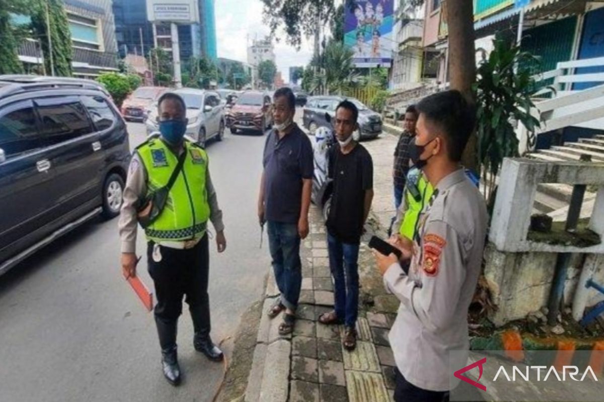 Polisi di Palembang tewas setelah ditabrak dari belakang